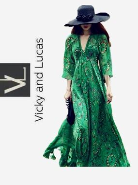 Vicky and Lucas Maxi Dress Bell Sleeves Flowy Sz M Green Jewelry Print Boho Core